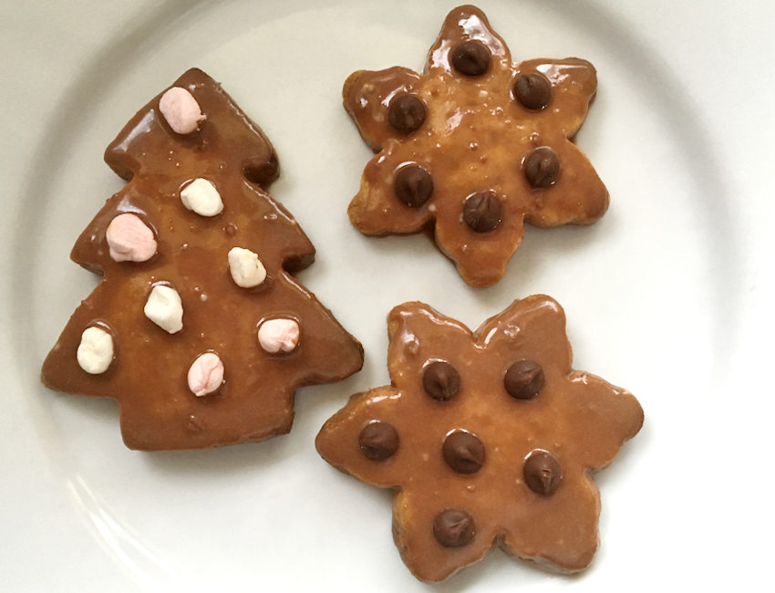 Recipe: Chocolate Icing Covered Christmas Shortbread